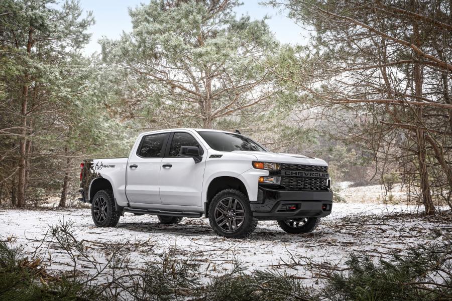  Chevrolet Silverado Realtree Edition Crew Cab 2020 года  (фото 1 из 5)